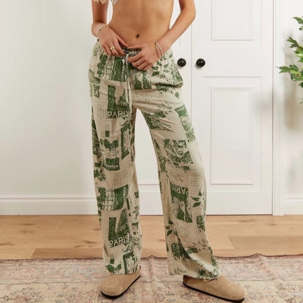 UO Carmen printed pull-on pants